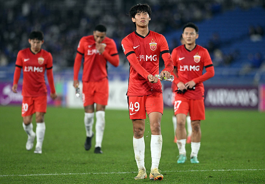 开云体育登录-中超-莱昂纳多传射李新翔破门十人海港3-1河南