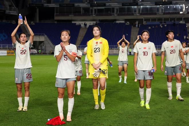 开云体育官网-东亚杯-补时阶段险失球中国女足雨战0-0日本队无缘冠军的简单介绍
