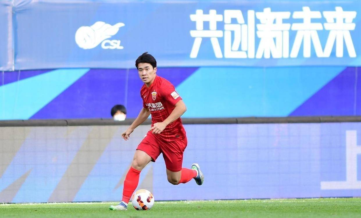关于神秘25人名单星空体育揭晓，国足东亚杯梦之队即将启程！的信息