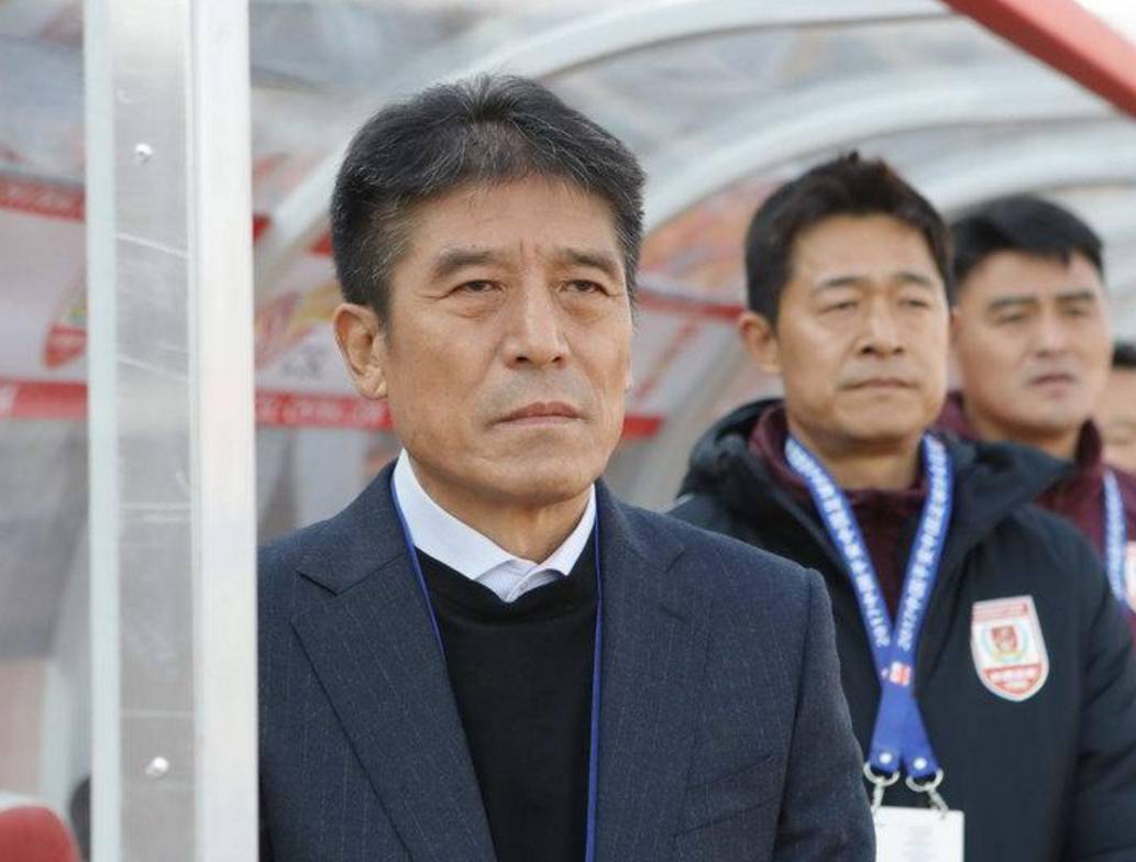李章洙有望成为鲁能新任主帅？泰山球迷热烈欢迎他的到来