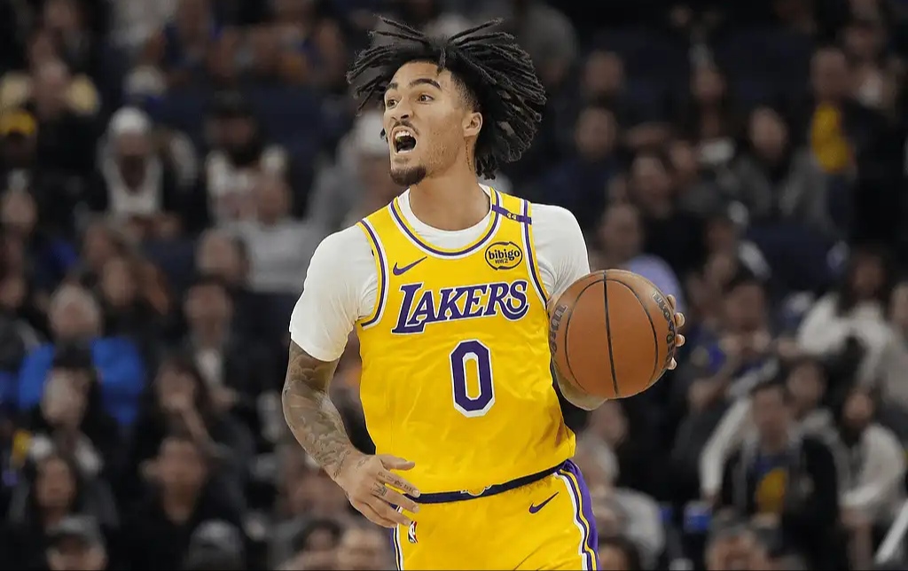 开云体育官网-关于22岁生日快乐！NBA官方晒照为杰伦-胡德-希菲诺庆生的信息